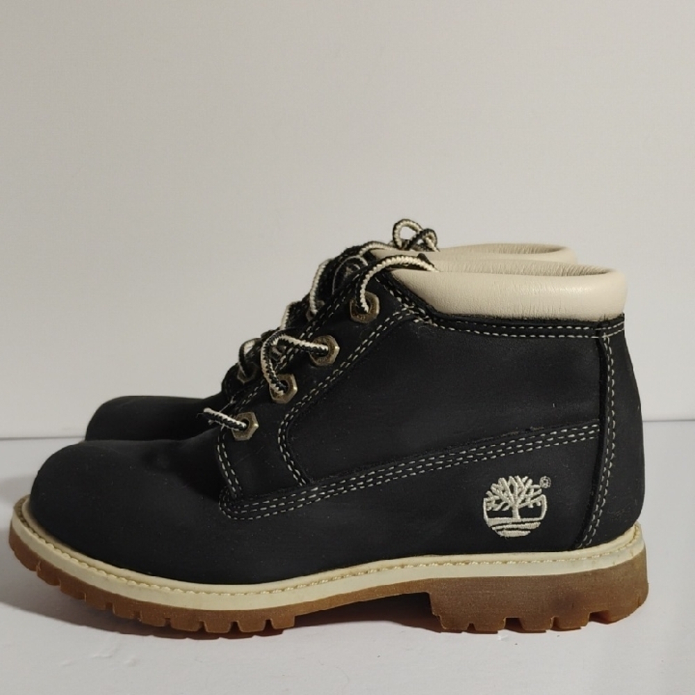 Timberland Nellie Girls Waterproof Black Leather Chukkas Boots Size 5.5